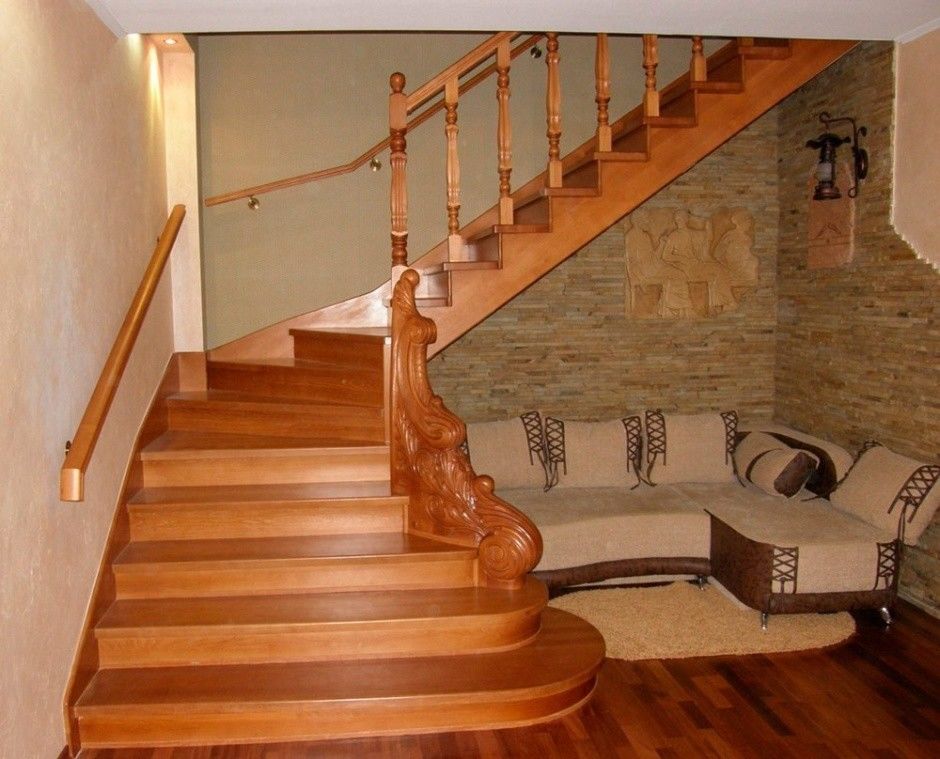 Деревянные перила для лестницы в частном доме. Как крепить балясины и .