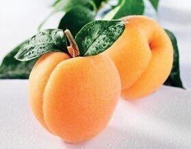 Как правильно обрезать абрикос весной?